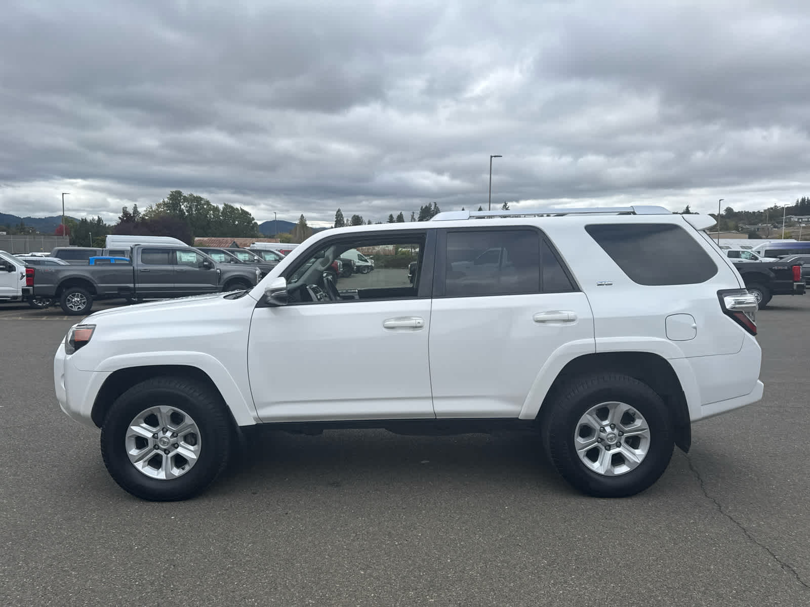 Thumbnail: 2016 Toyota 4Runner - 2