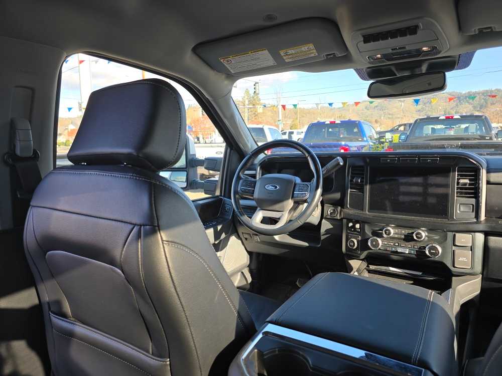 Thumbnail: 2023 Ford F-450 - 10