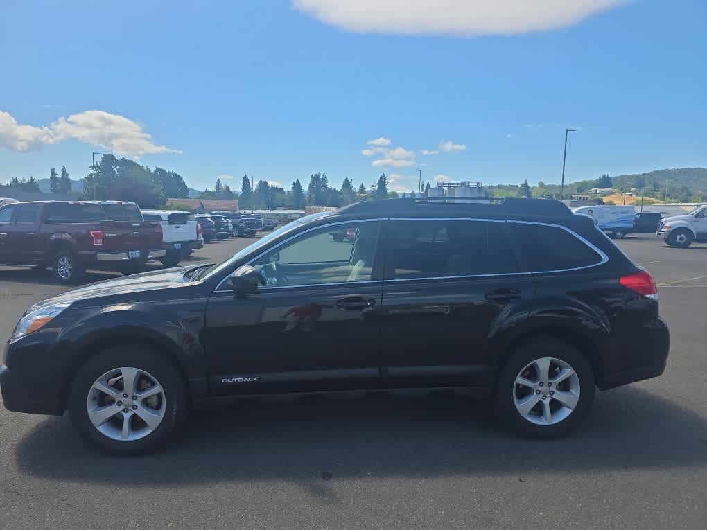 Thumbnail: 2013 Subaru Outback - 2