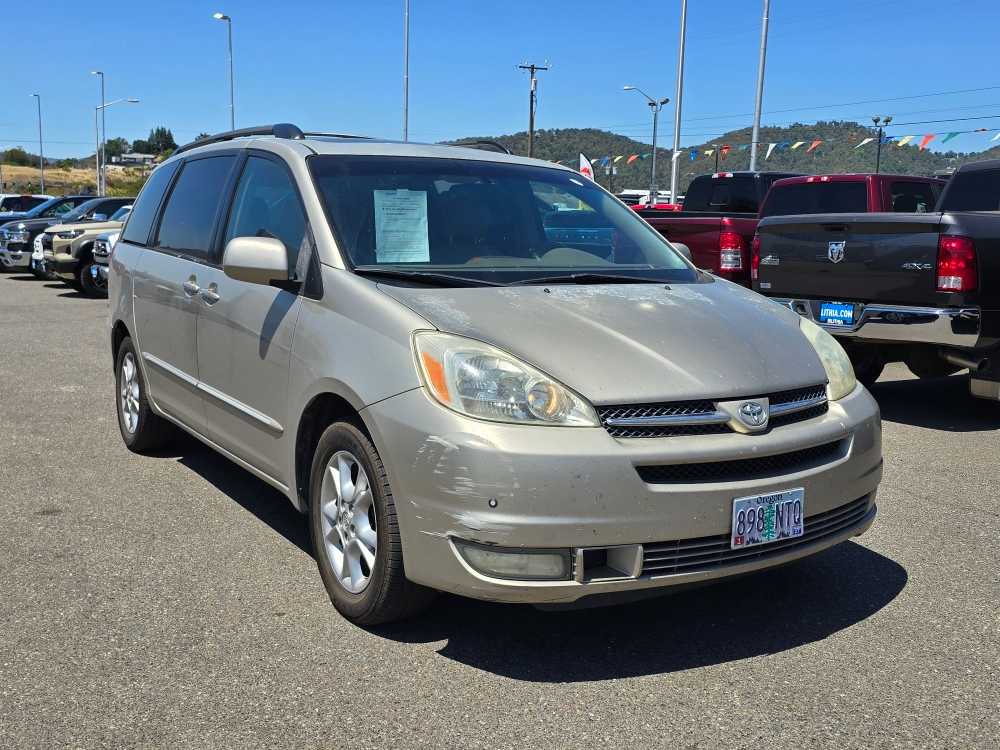 Thumbnail: 2005 Toyota Sienna - 4