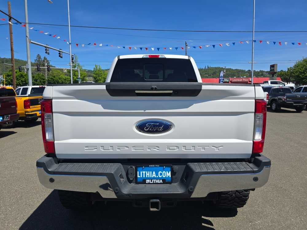 Thumbnail: 2017 Ford F-350 - 4