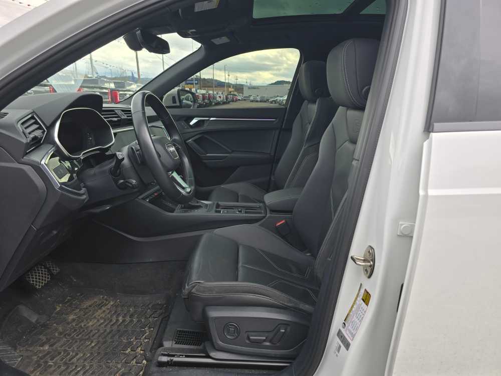 Thumbnail: 2022 Audi Q3 - 9