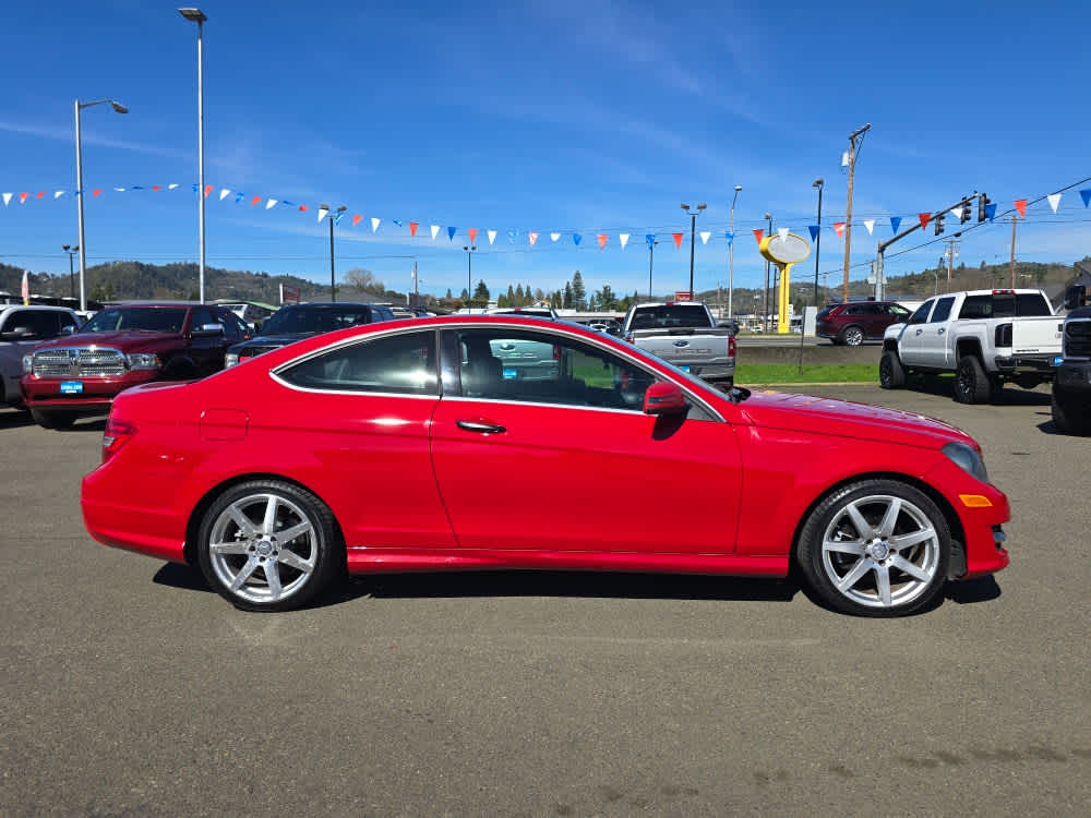 Thumbnail: 2014 Mercedes-Benz C-Class - 5
