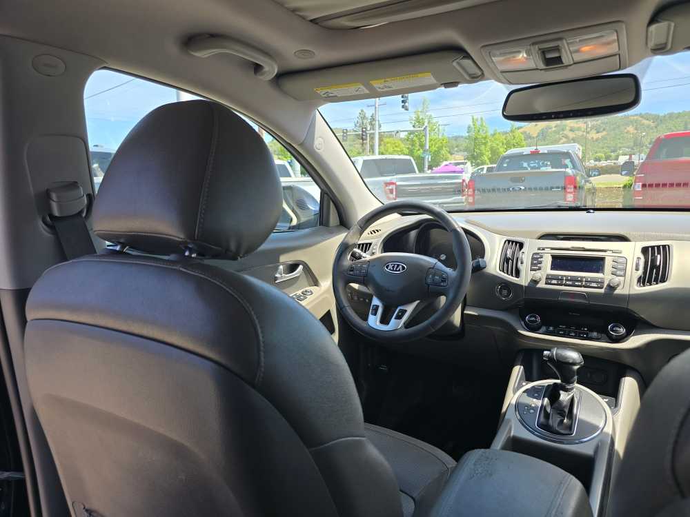 Thumbnail: 2011 Kia Sportage - 11