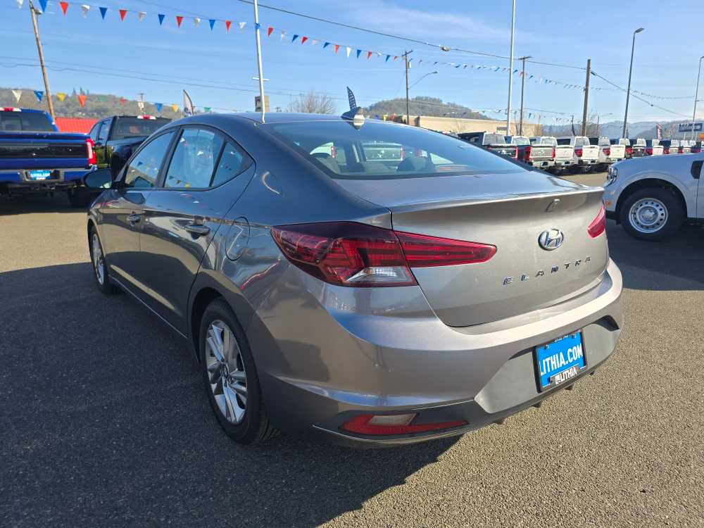 Thumbnail: 2020 Hyundai Elantra - 3