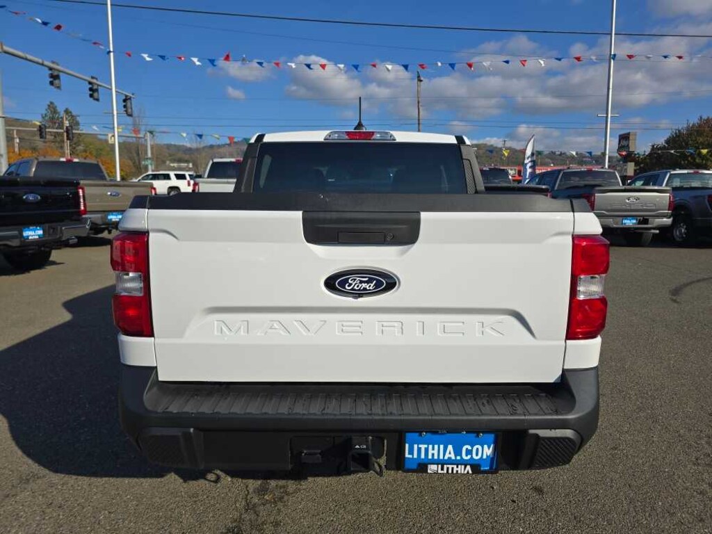 New 2025 Ford Maverick XL Truck SuperCrew