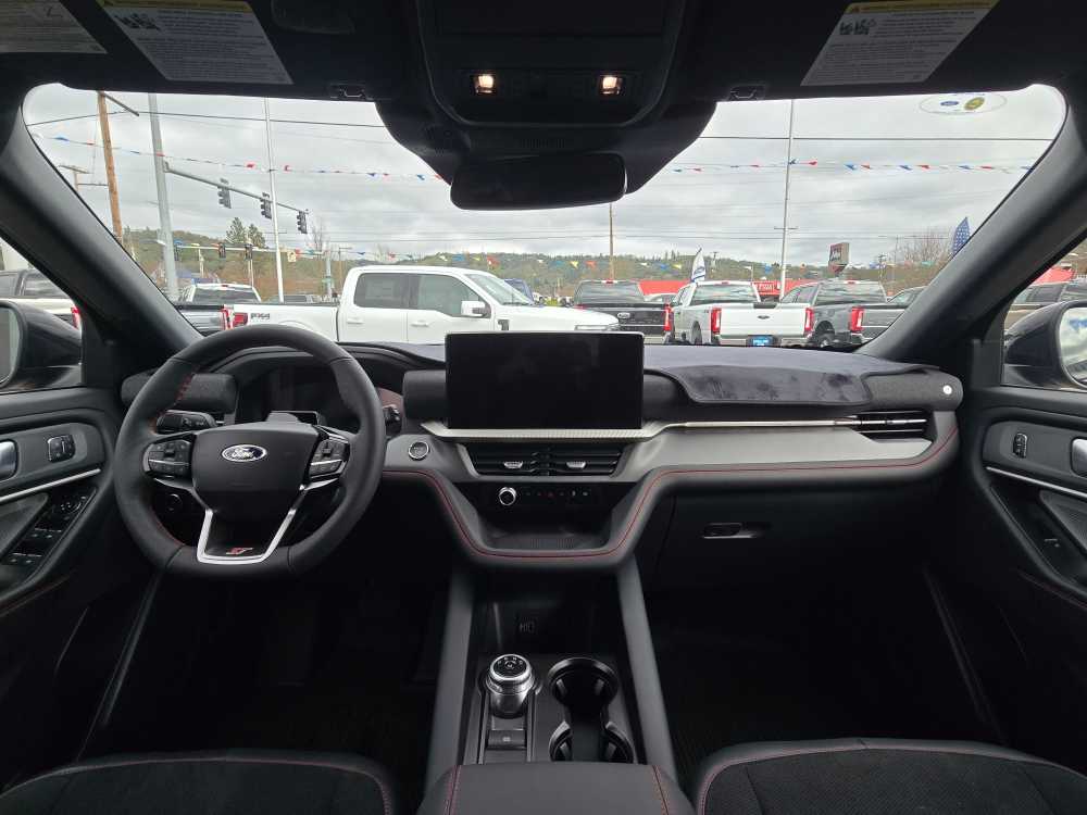 Thumbnail: 2026 Ford Explorer - 15