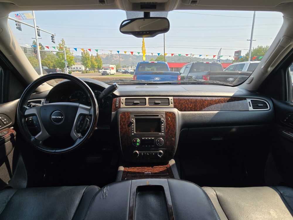 Thumbnail: 2011 GMC Yukon - 15