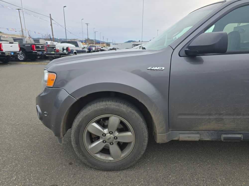 Thumbnail: 2012 Ford Escape - 6