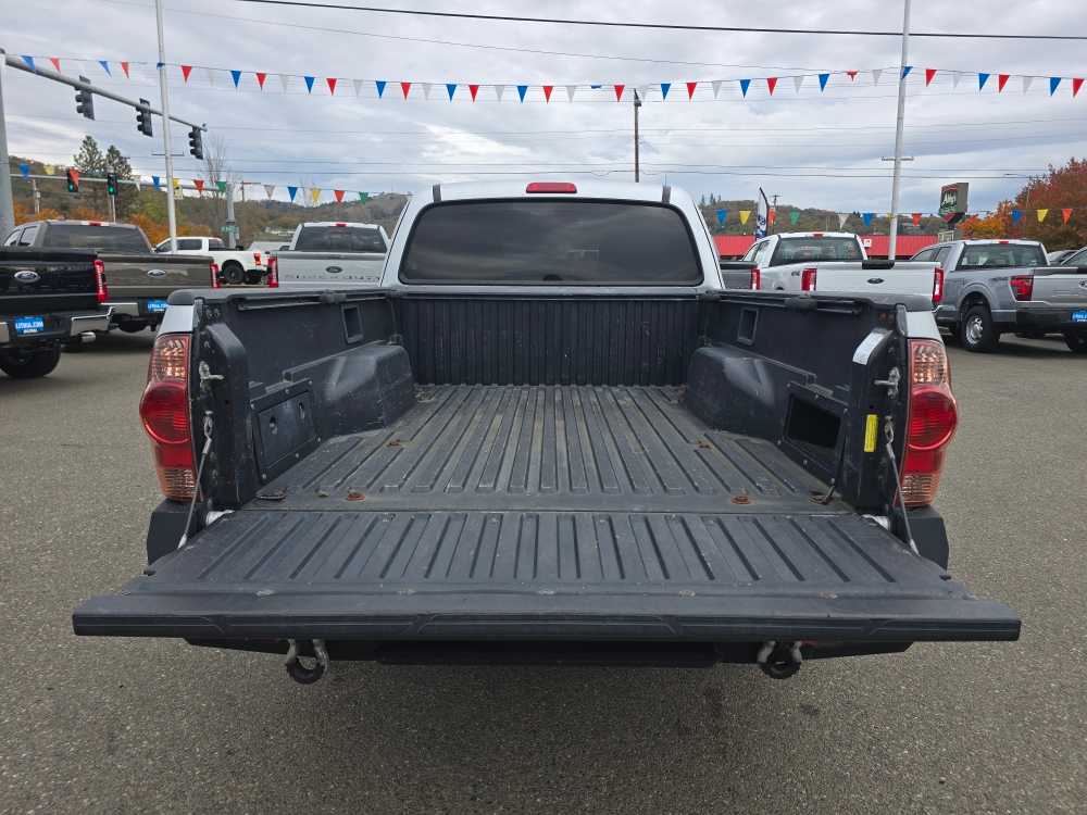 Thumbnail: 2012 Toyota Tacoma - 19