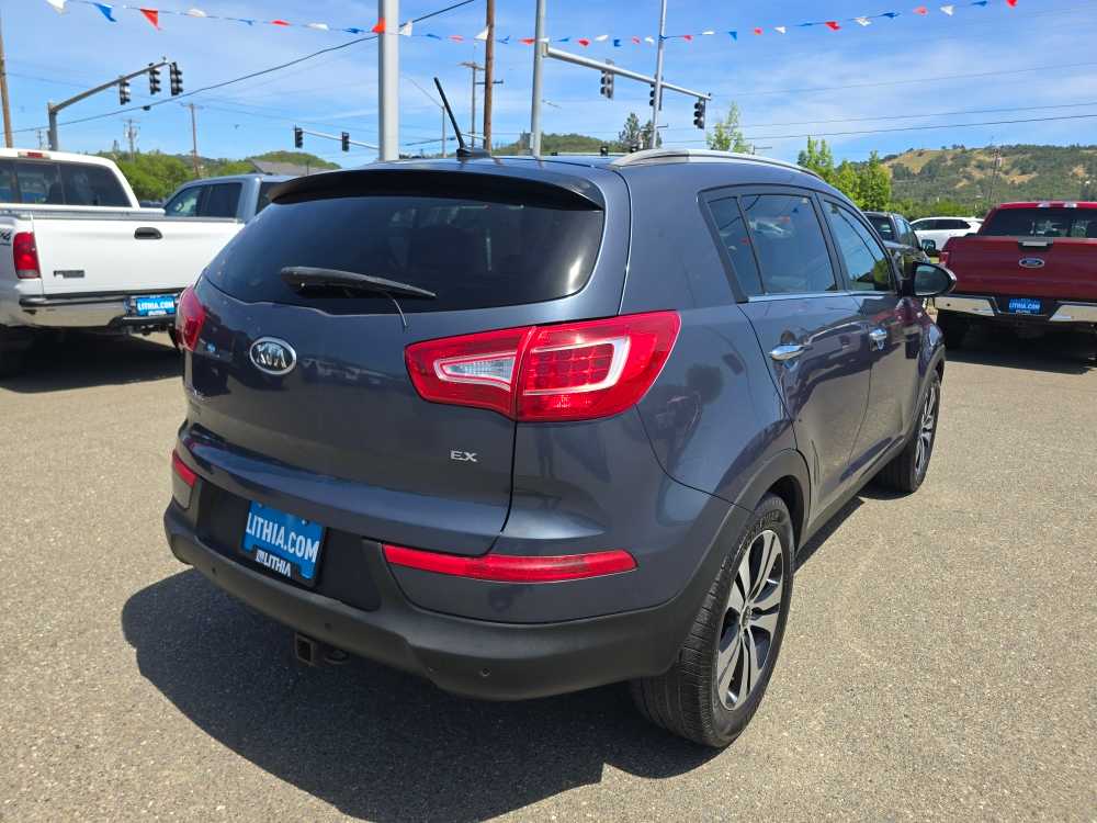 Thumbnail: 2011 Kia Sportage - 5