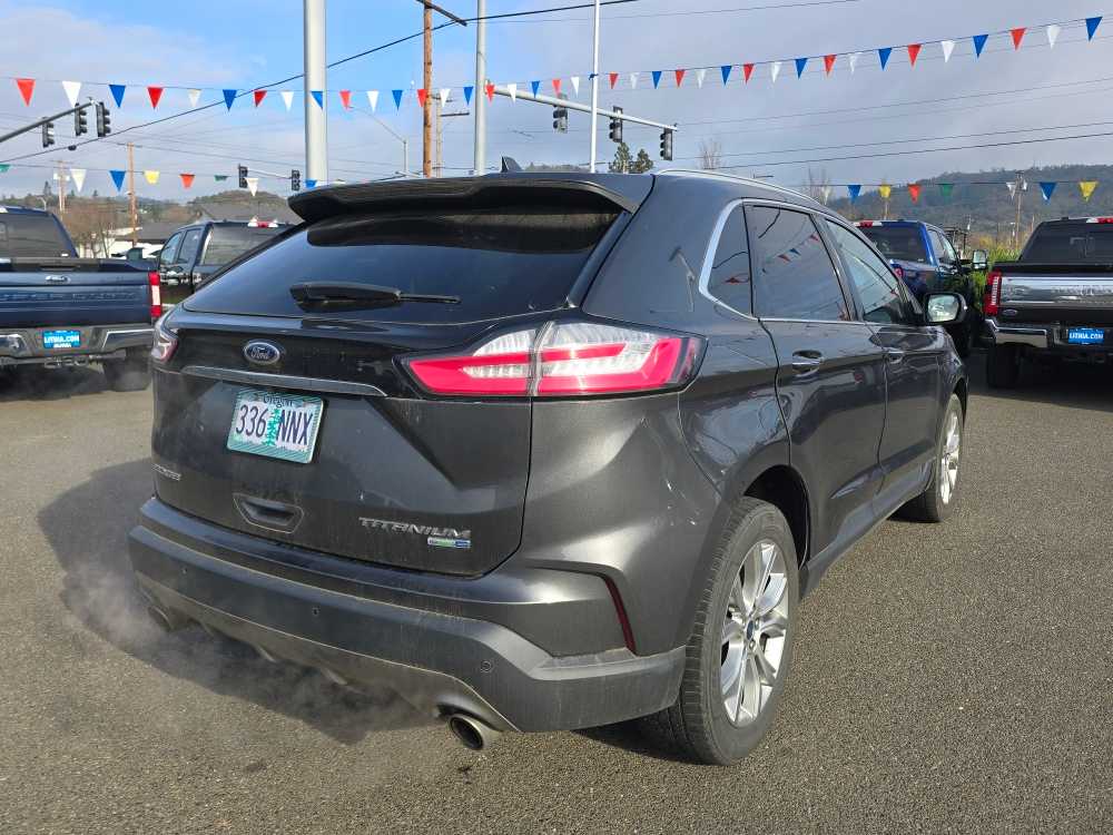 Thumbnail: 2019 Ford Edge - 3