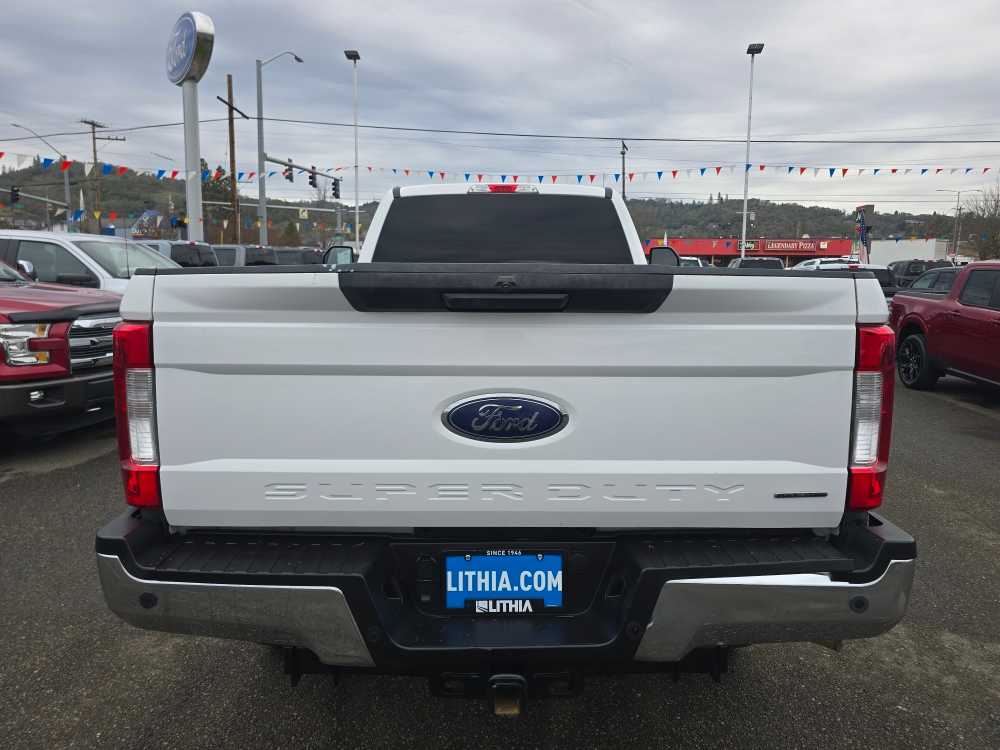 Thumbnail: 2019 Ford F-250 - 4