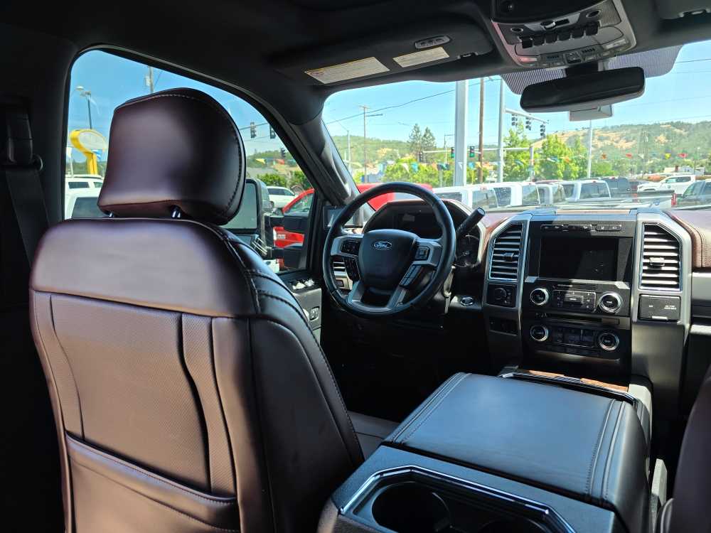 Thumbnail: 2017 Ford F-450 - 10