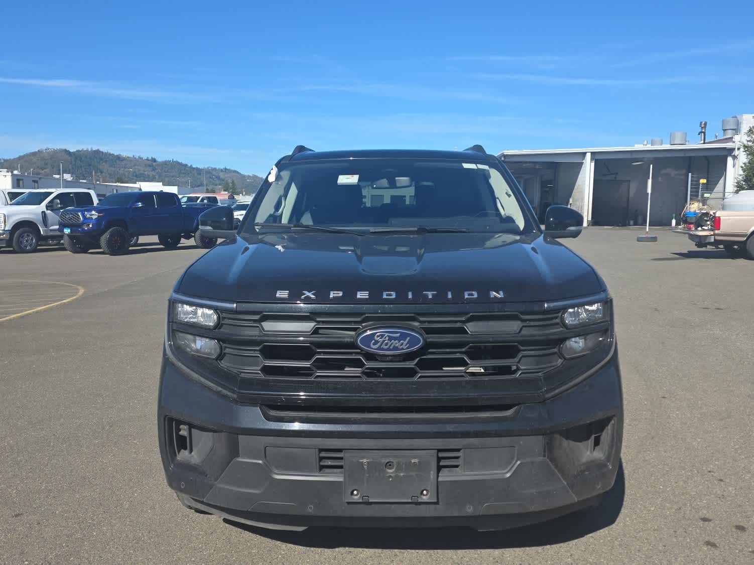 Thumbnail: 2025 Ford Expedition MAX - 9