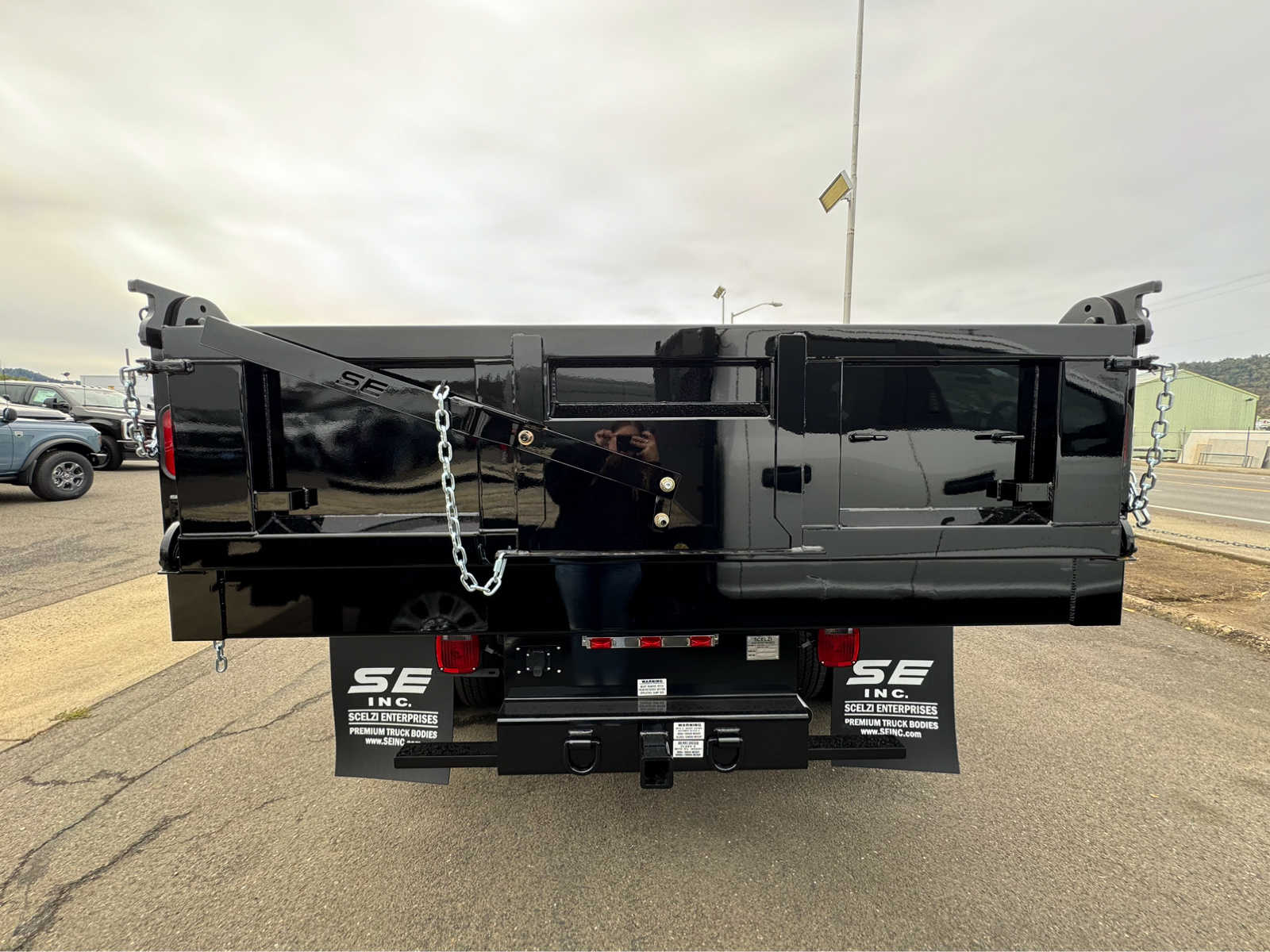 Thumbnail: 2024 Ford F-550 - 4