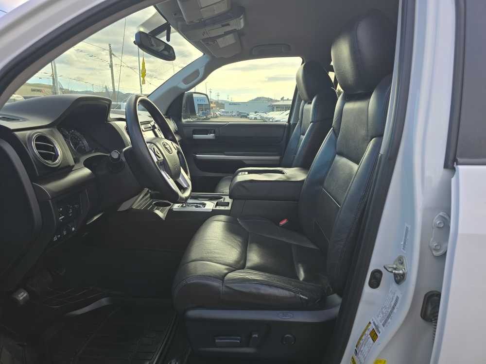 Thumbnail: 2016 Toyota Tundra - 9