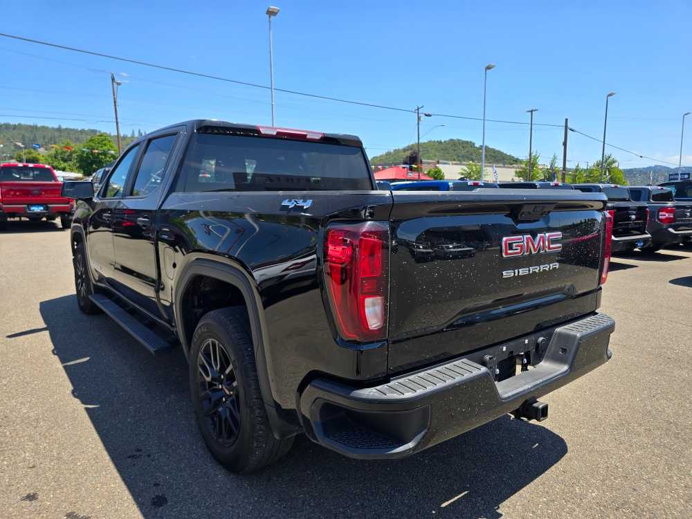 Thumbnail: 2023 GMC Sierra 1500 - 2
