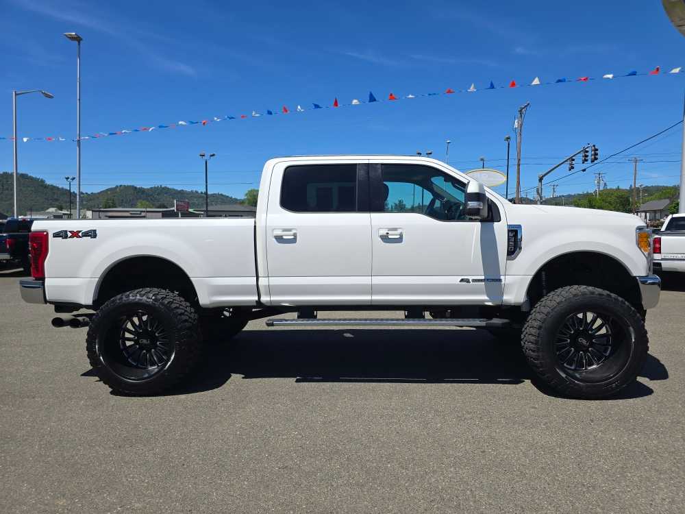Thumbnail: 2017 Ford F-350 - 6