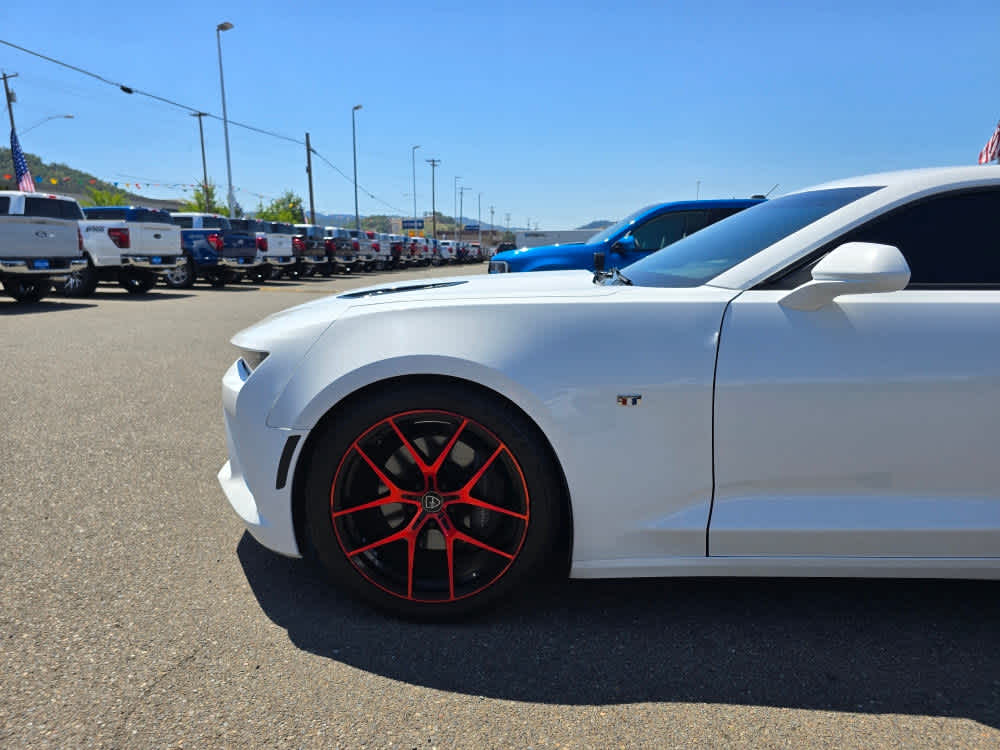 Thumbnail: 2016 Chevrolet Camaro - 8