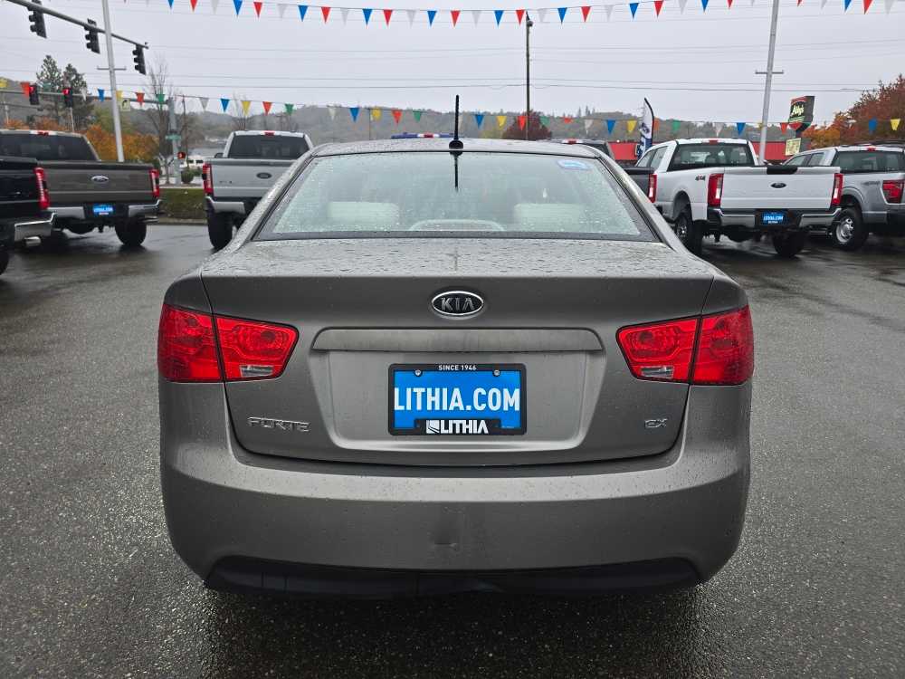 Thumbnail: 2011 Kia Forte - 4