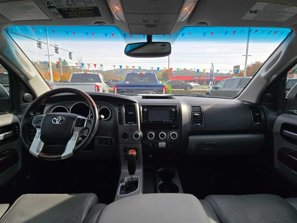 Thumbnail: 2016 Toyota Sequoia - 15