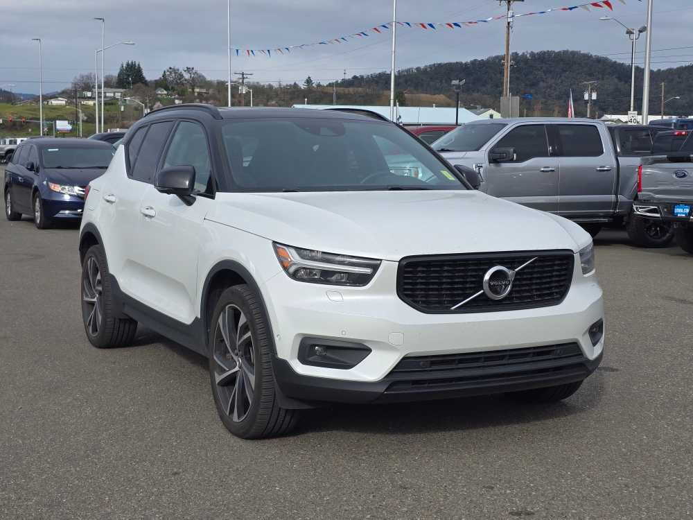 Thumbnail: 2019 Volvo XC40 - 7