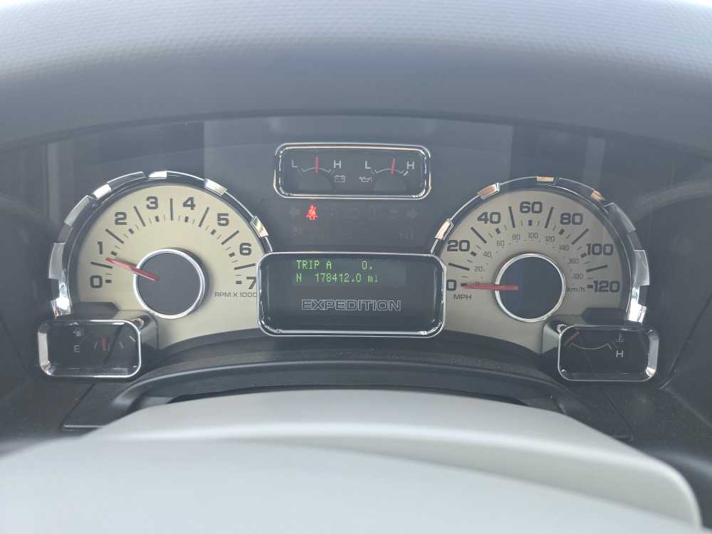 Thumbnail: 2009 Ford Expedition - 21