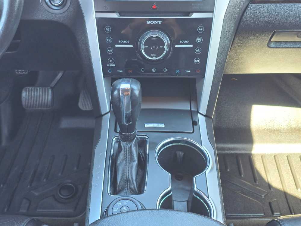 Thumbnail: 2014 Ford Explorer - 13
