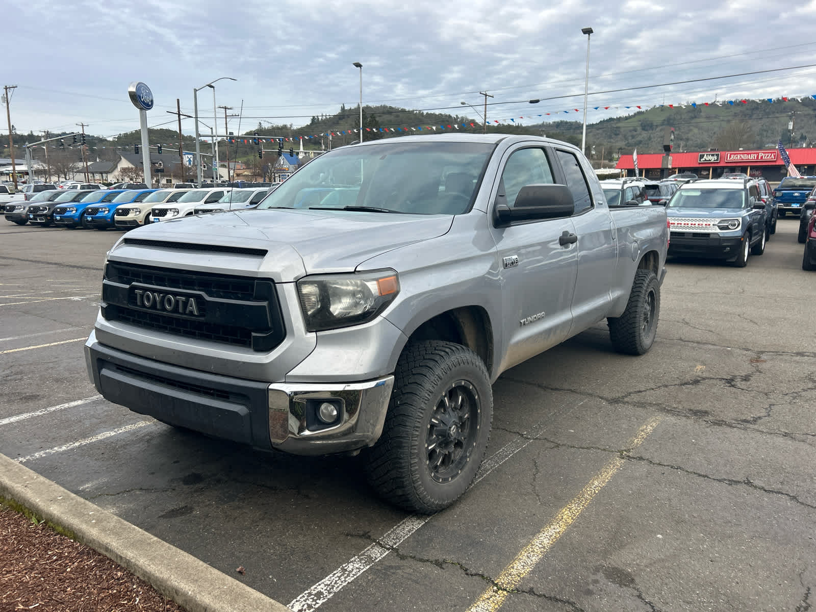 2017 Toyota Tundra SR5 -
                  Roseburg, OR