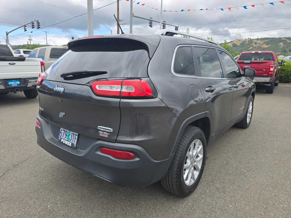 Thumbnail: 2017 Jeep Cherokee - 3