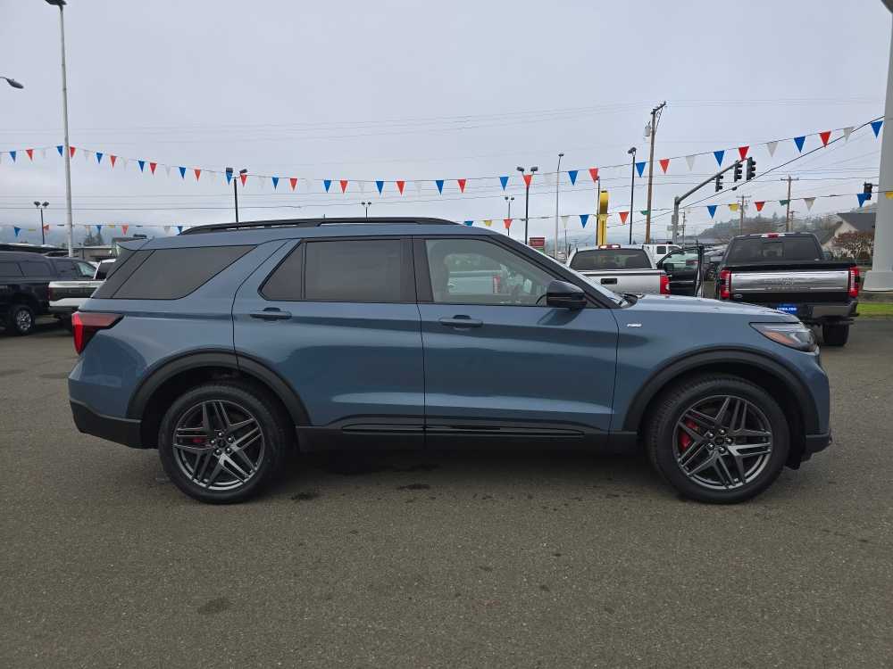 Thumbnail: 2026 Ford Explorer - 7