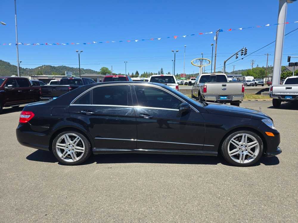 Thumbnail: 2010 Mercedes-Benz E-Class - 6