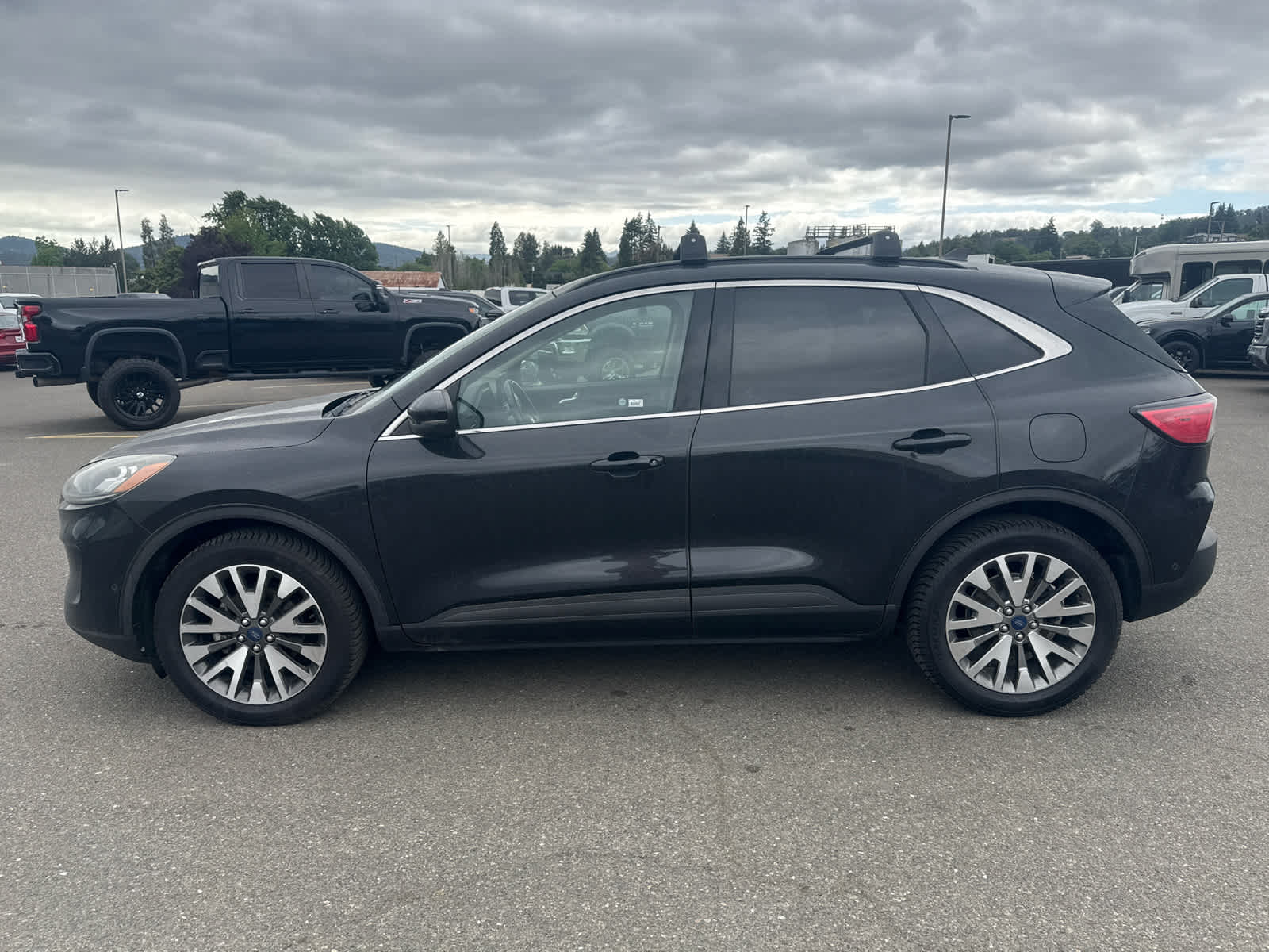 Thumbnail: 2020 Ford Escape - 8