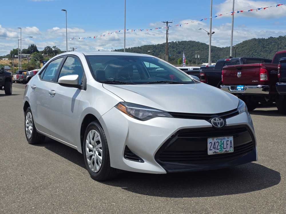 Thumbnail: 2017 Toyota Corolla - 11