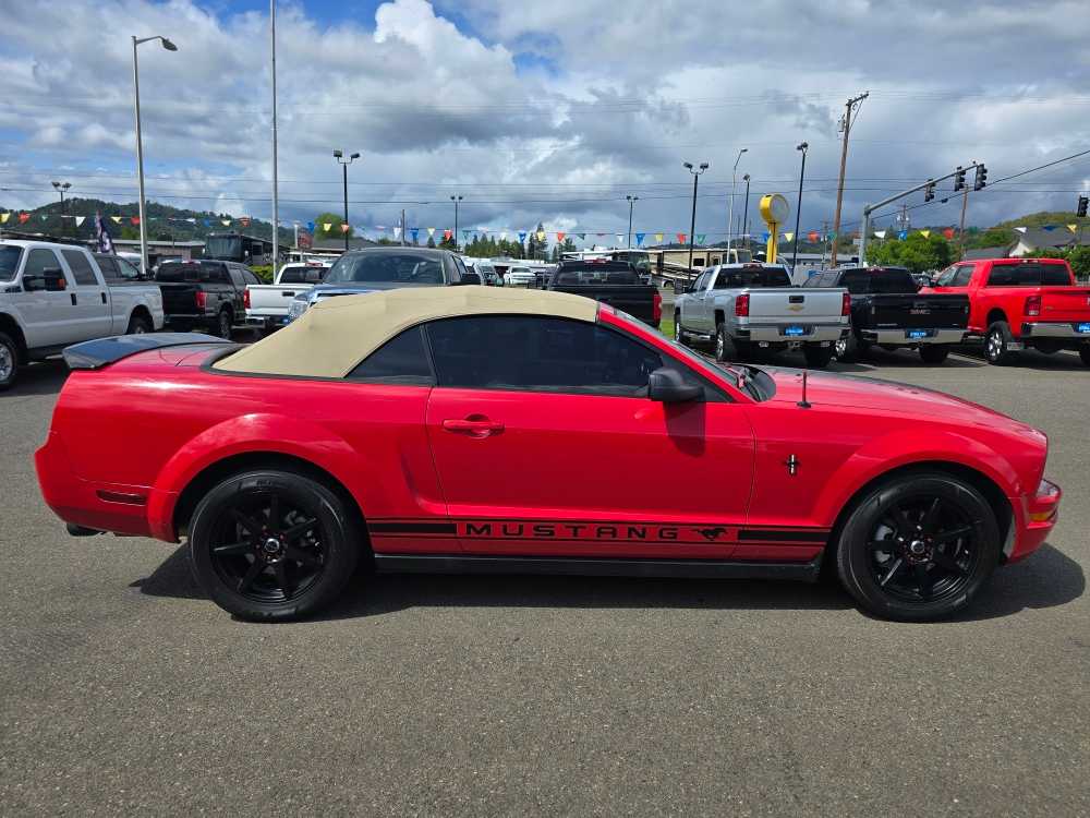 Thumbnail: 2007 Ford Mustang - 6