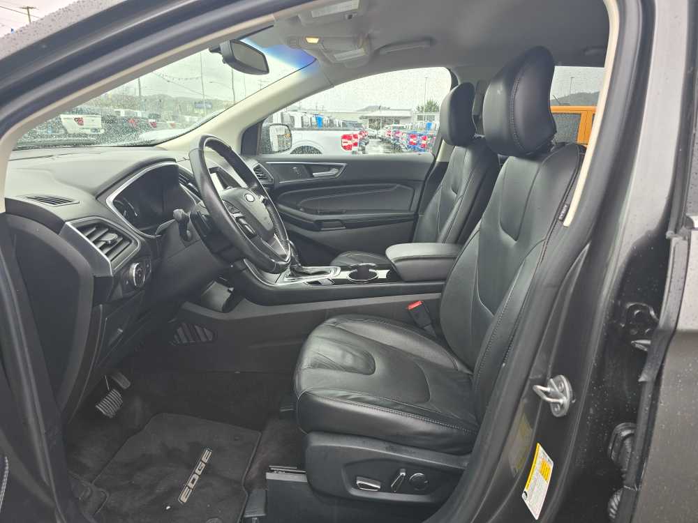 Thumbnail: 2017 Ford Edge - 9