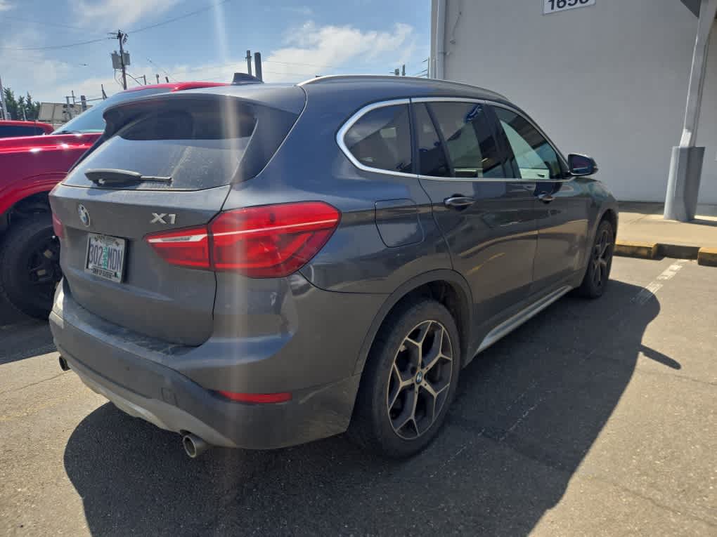 Thumbnail: 2017 BMW X1 - 4