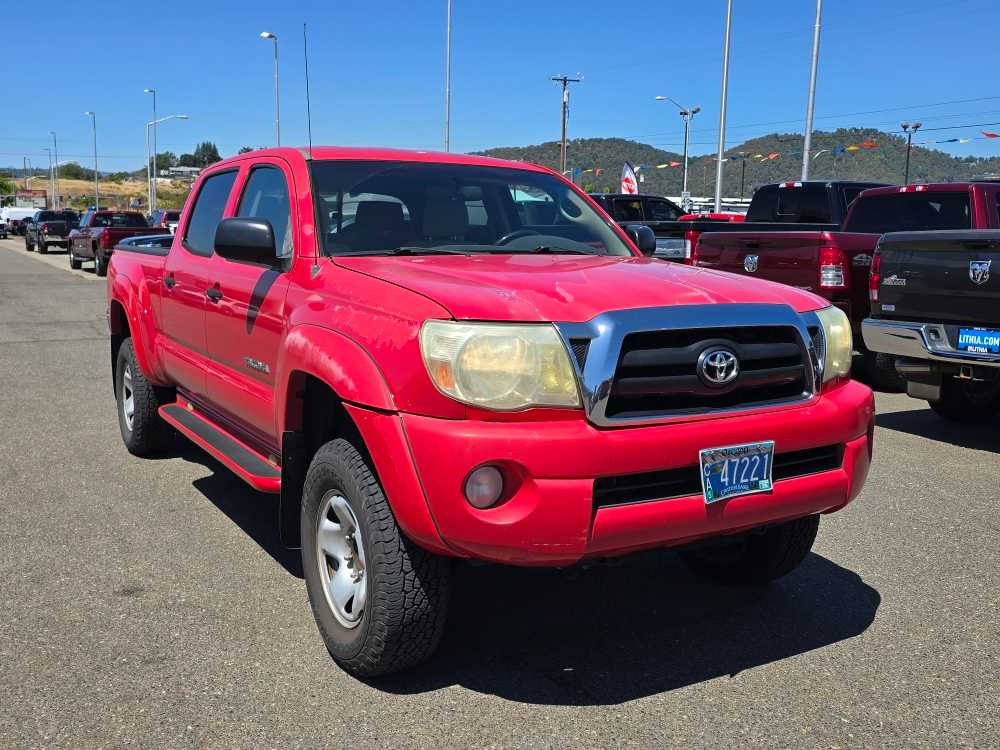 Thumbnail: 2005 Toyota Tacoma - 4