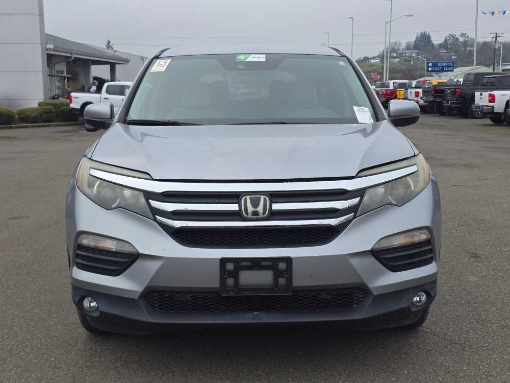 Thumbnail: 2016 Honda Pilot - 8