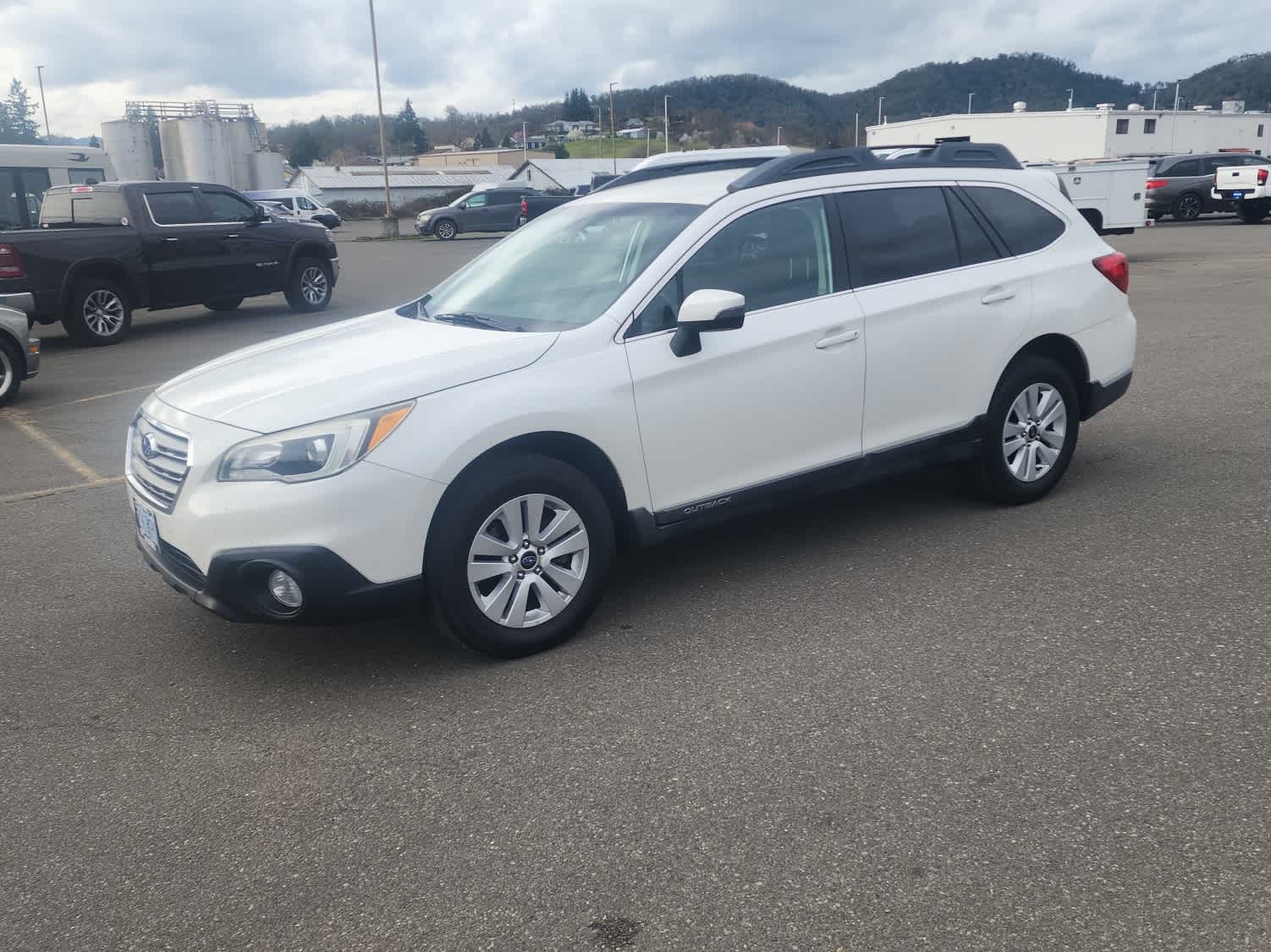 Thumbnail: 2015 Subaru Outback - 1