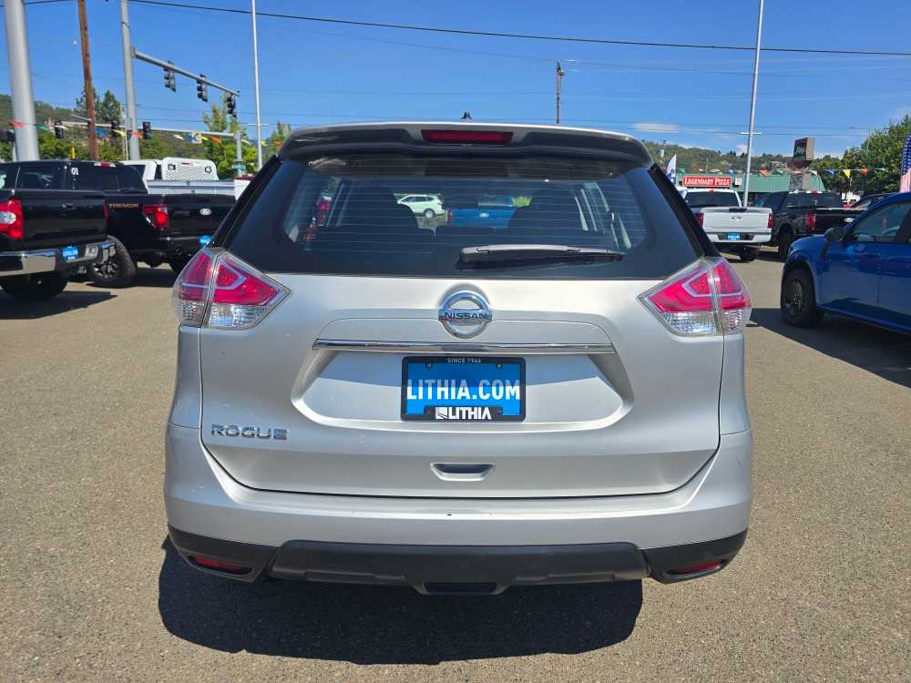 Thumbnail: 2016 Nissan Rogue - 4