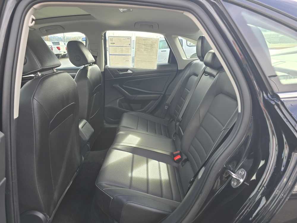 Thumbnail: 2024 Volkswagen Jetta - 16