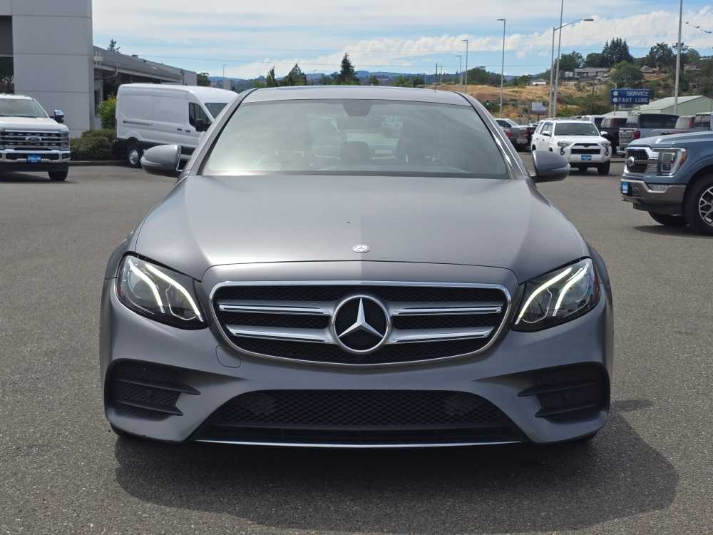 Thumbnail: 2017 Mercedes-Benz E-Class - 12