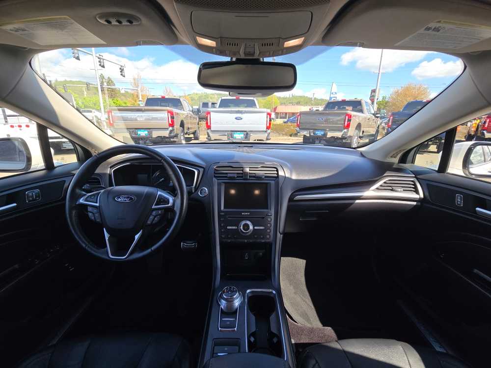 Thumbnail: 2017 Ford Fusion - 15