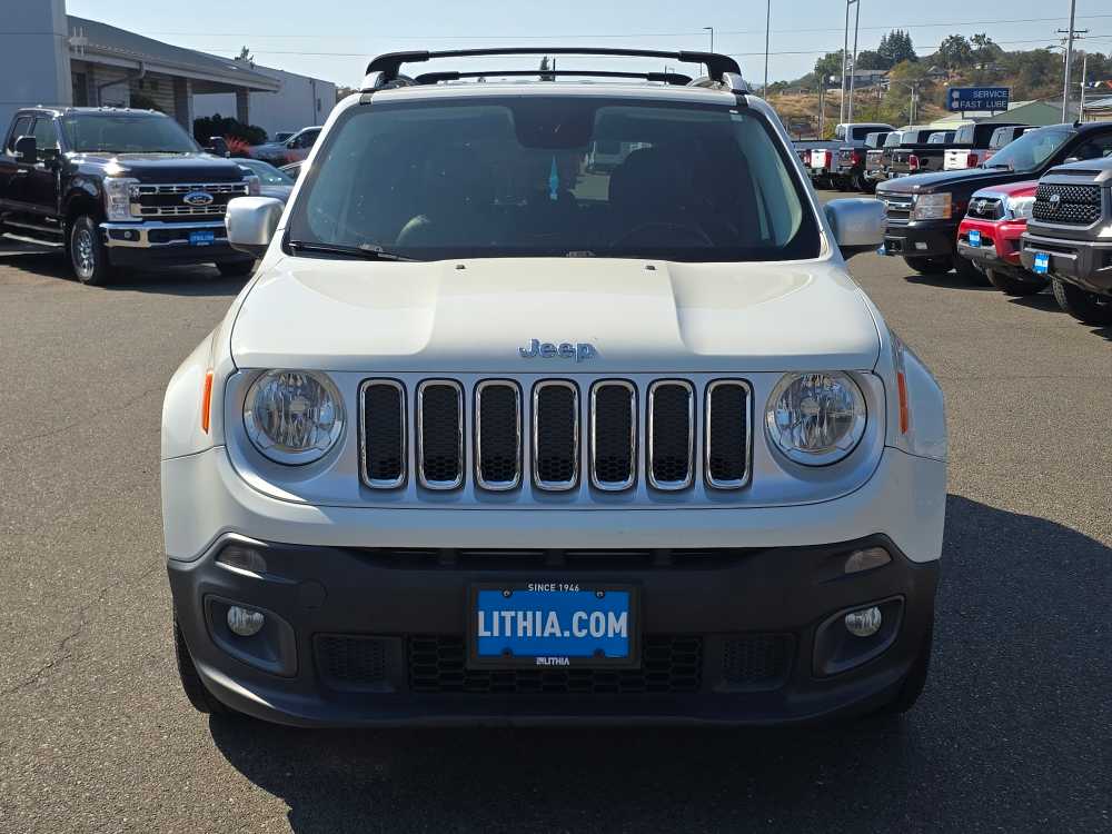 Thumbnail: 2016 Jeep Renegade - 8