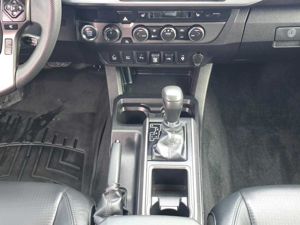 Thumbnail: 2023 Toyota Tacoma - 13