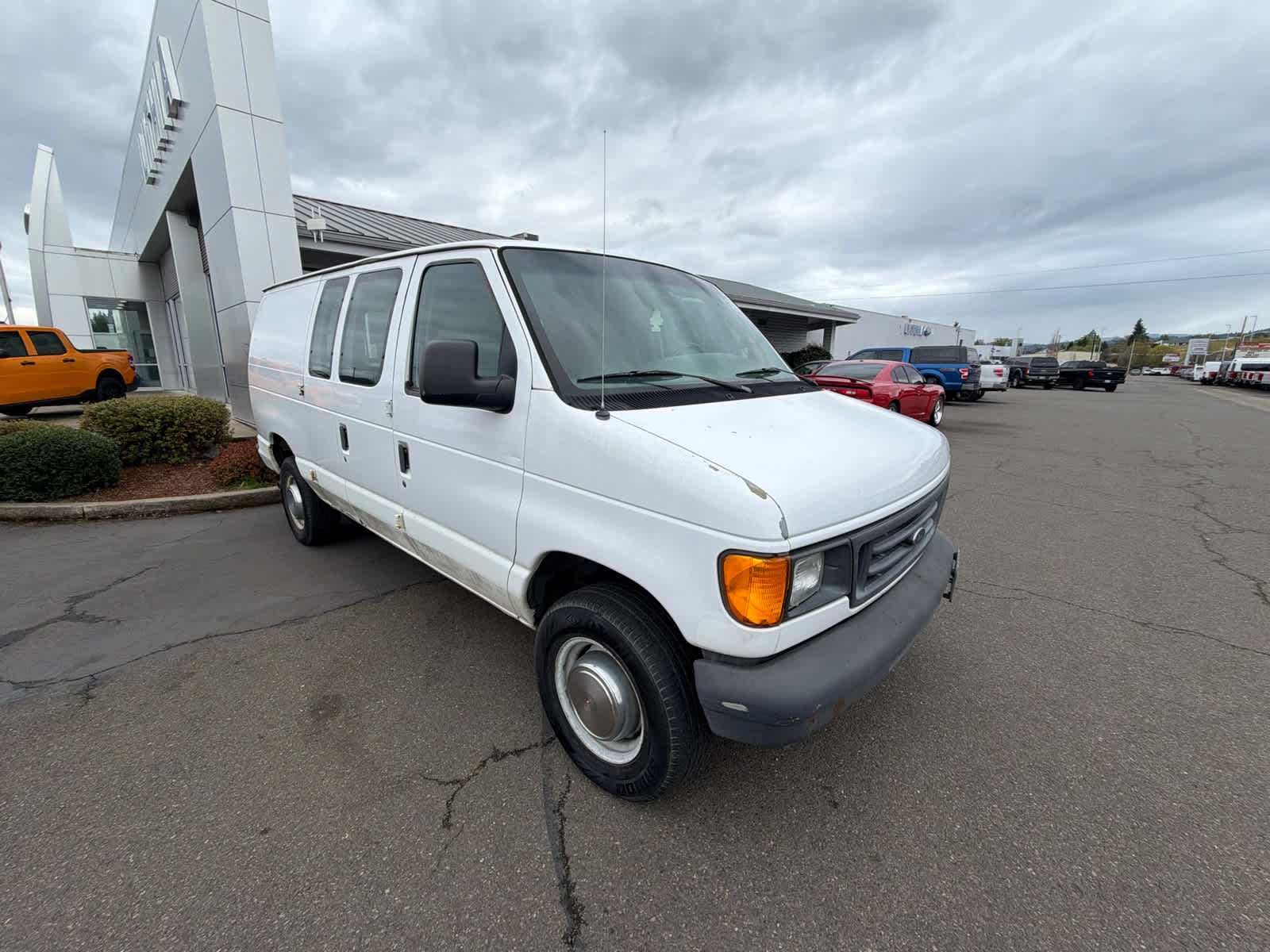 Thumbnail: 2004 Ford Econoline - 5
