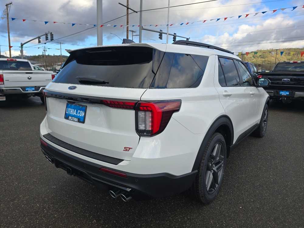 Thumbnail: 2026 Ford Explorer - 5