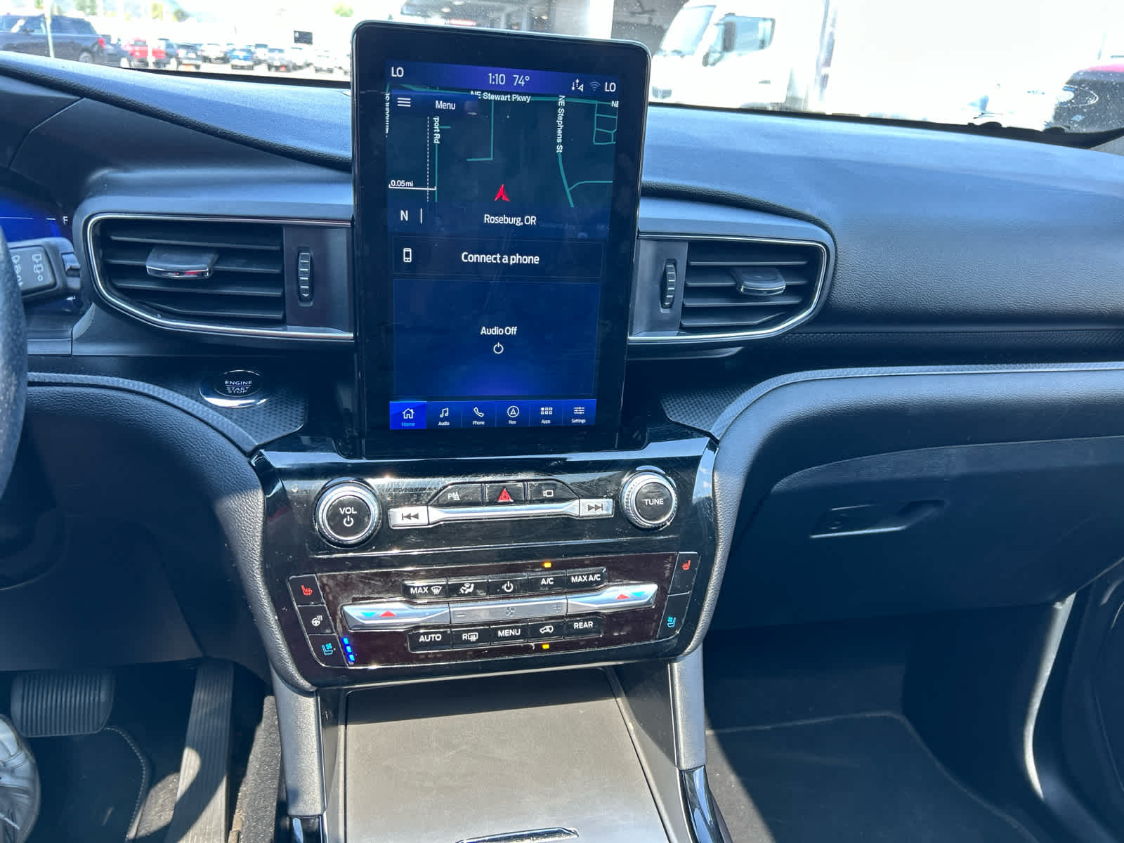 Thumbnail: 2022 Ford Explorer - 13
